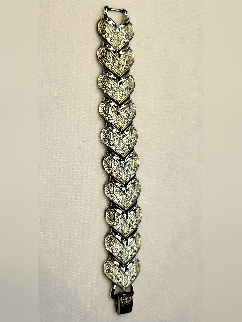 Vintage "Coro Pegasus" Silver-tone Link Bracelet - Picture 2 of 5